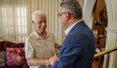 Erhürman, Üçüncü Cumhurbaşkanı Eroğlu’nu ziyaret etti