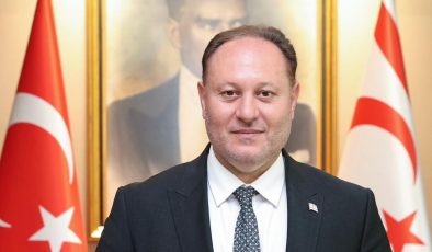 Öztürkler: “30 Ağustos, Türk milletinin bağımsızlık ve onur uğruna verdiği büyük mücadelenin zaferle taçlandığı gün”