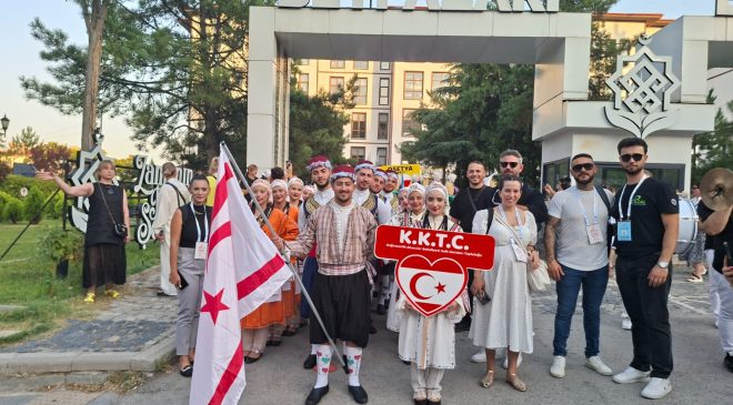 Değirmenlik Akıncılar Belediyesi Halk Dansları Topluluğu, Ankara’da festivale katıldı