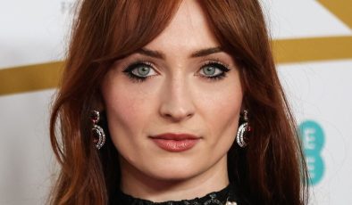 ABD’yi terk eden Sophie Turner’dan itiraf: ”Hayatımın en kötü günleriydi”