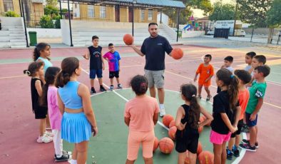 Gönyeli-Alayköy Belediyesi basketbol kursları devam ediyor