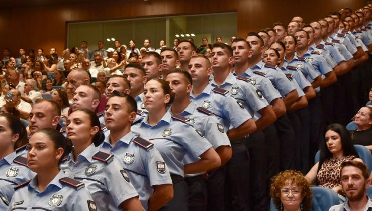 65. Dönem Polis Okulu Yemin ve Mezuniyet Töreni yapılıyor
