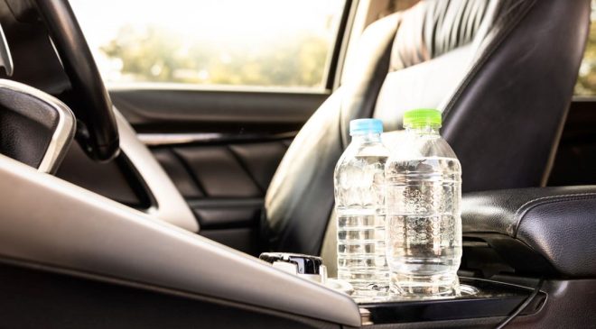 Araçta bıraktığınız plastik şişelere dikkat: Vücudu yavaş yavaş zehirliyor