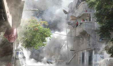 İsrail, Gazze’de Han Yunus kentindeki Filistin Kızılayı karargahını bombaladı
