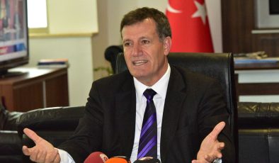 Arıklı: “Karayollarını tamirat yapabilecek kapasiteye getirmeye çalışıyoruz”