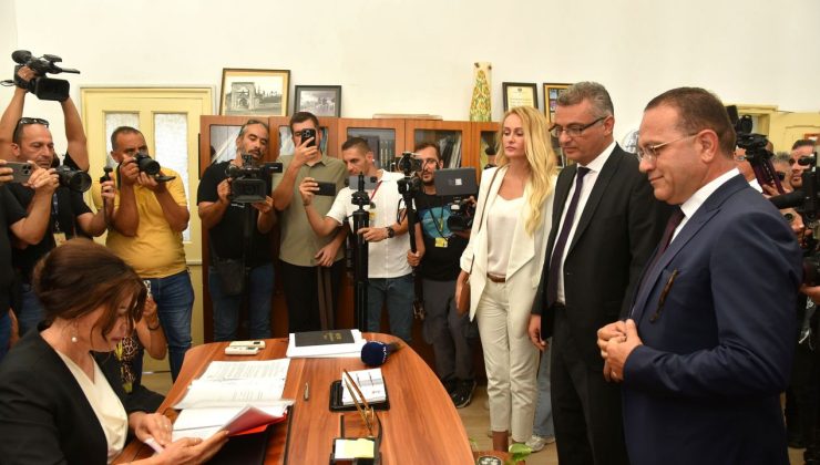 Erhürman, adaylık başvurusunda bulundu: “Bugün yeni dönemin başlangıç günüdür”