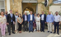Erhürman, Türkiye’den gelen gazetecilerle bir araya geldi