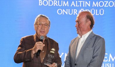 Bodrum Altın Mozole Onur Ödülü Süleymen Demir’e verildi