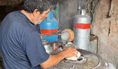7 yaşında başladığı mesleğini 58 yıldır aşkla sürdürüyor: ”Gençlerin bu işlere merakı yok”