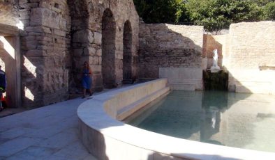 Stratonikeia antik kentindeki ‘Roma Hamamına’ ziyaretçi akını