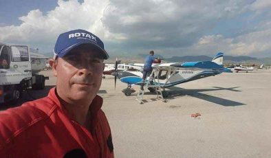 “Bir sen vardın bana yakın”