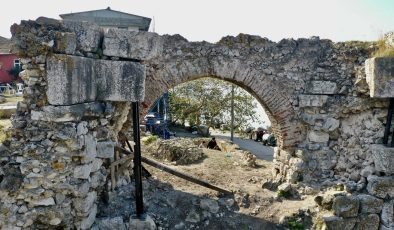 Gölyazı’daki arkeolojik kazılarda ilginç buluntu