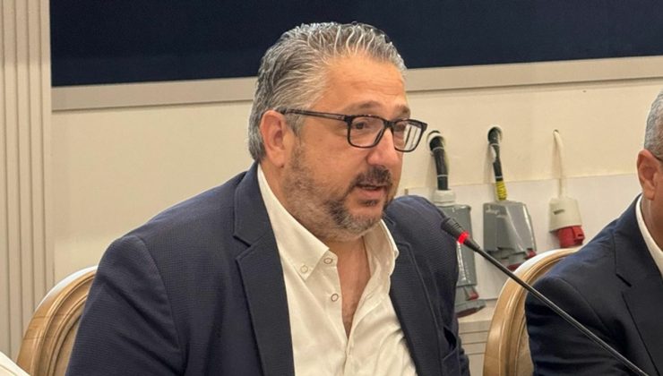 “Deniz bitmiş, karaya vurulmuştur”