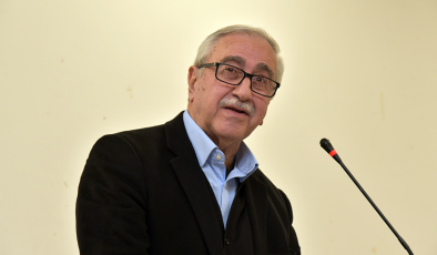 “Binlerce trol, şahsıma ve Kıbrıslı Türklere saldırıyor”