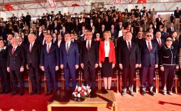 Dr. Fazıl Küçük Bulvarı’nda resmi geçit töreni düzenlendi