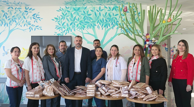 Kamu-İş’ten Çocuk Onkoloji ve Hematoloji Bölümü’ne bağış