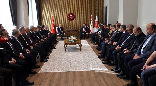 “Öztürkler: “Dünya bizi tek taraflı cezalandırma peşinde”