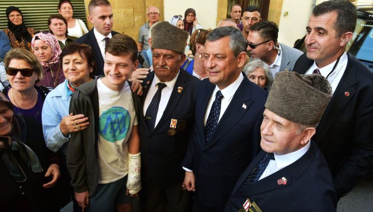 Özgür Özel’e büyük ilgi