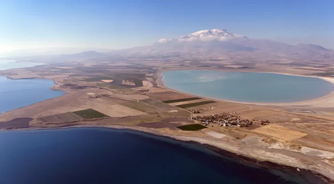 Van Gölü, Arin Gölü ve Süphan Dağı aynı kadrajda görüntülendi