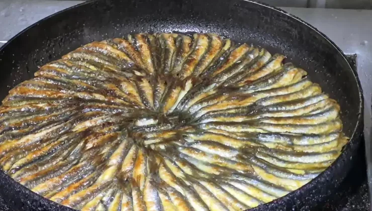 Evde hamsi pişirmenin püf noktası: 25 yıllık balıkçı sırrı açıkladı