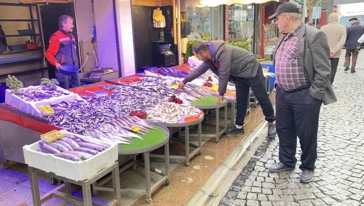 Denizlerde bollaşınca kilosu 100 TL’ye düştü, tezgahın yıldızı oldu