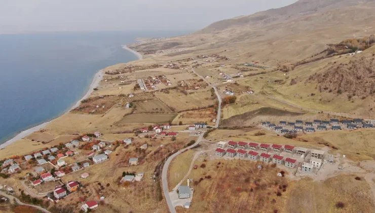 Sonbaharın etkisi harika manzarayı ortaya çıkardı