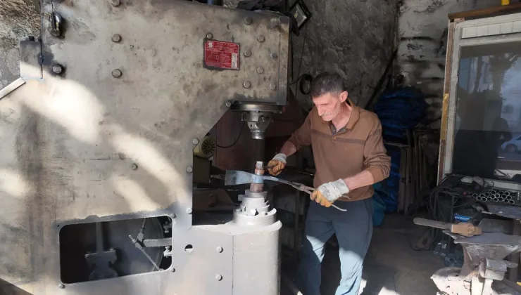 Bu işi yapan kalfa bulamıyorlar: 45 yıllık baba mesleği, sayıyı günde 10’a çıkardı