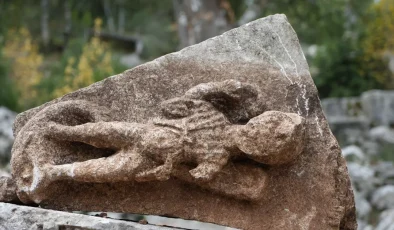 Antalya’da ilginç keşif: Dans eden kadınlar mezarı ortaya çıkarıldı