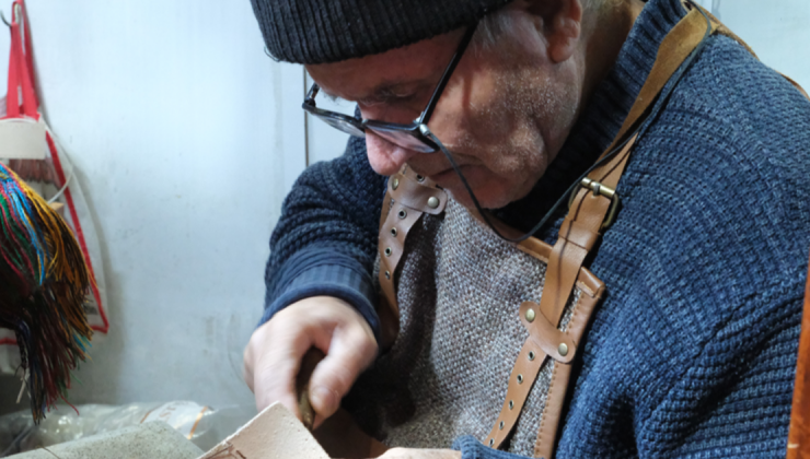 66 yıllık mesleğinde teknolojiye direniyor: Tanesi bin liradan başlıyor