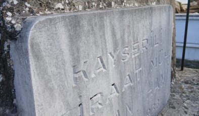 Bilecik’te tarihi keşif: Ünlü şairin babasının mezarı ortaya çıktı