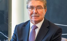 Üstel: “Birlikteyiz, güçlüyüz ve çok daha güzel bir geleceğe emin adımlarla yürüyoruz”