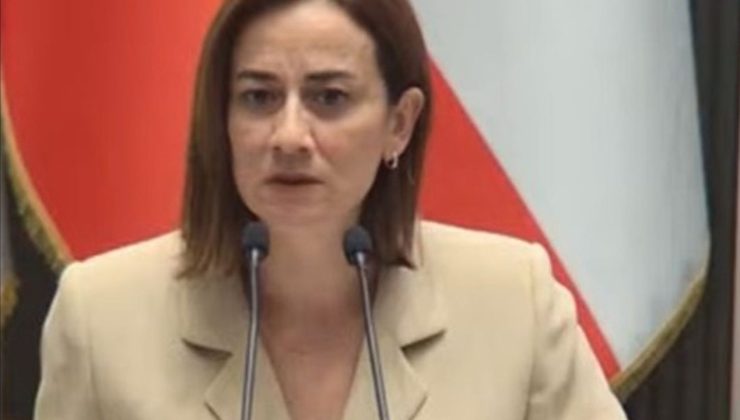 “Din dersleri beyin yıkama aracıdır”