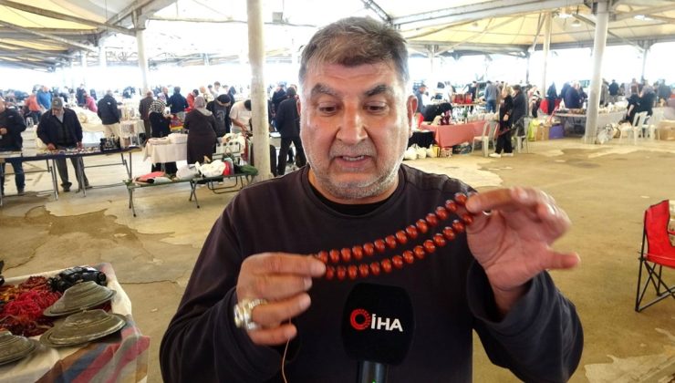 30 yıldır şehir şehir dolaşarak tespih satıyor