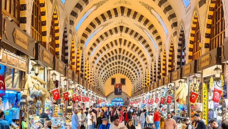 Dünyanın en saçma anketi yayınlandı. Kapalıçarşı’ya büyük haksızlık yapıldı