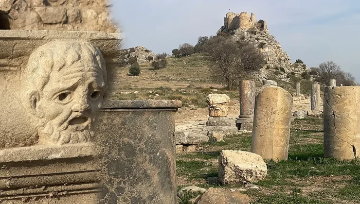Çukurova’nın Efes’i Kastabala Antik Kenti’nde yeni masklar ortaya çıkarıldı