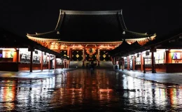 Adı efsanelerde geçiyor: Japonya’nın en eski tapınağı ziyaretçi akınına uğruyor