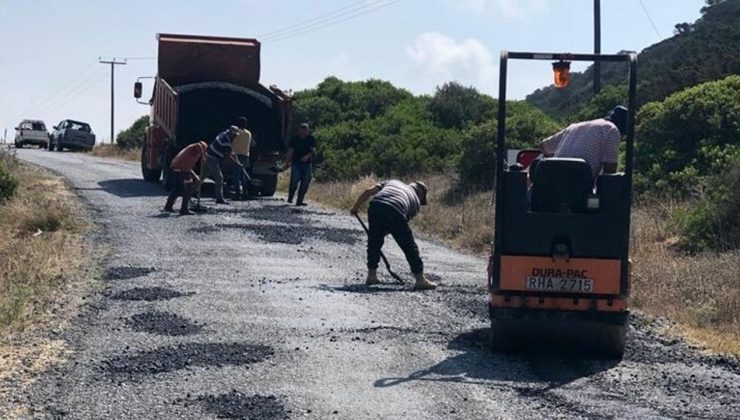 Dipkarpaz-Zaferburnu yolunda asfaltlama çalışması