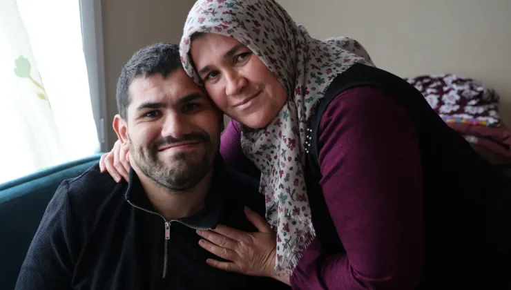 Boynuna batan tel engelli bıraktı, 24 yıldır yürüme hayali kuruyor