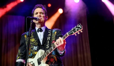 Chris Isaak, Türkiye’ye geliyor. İstanbul’da hayranlarıyla buluşacak