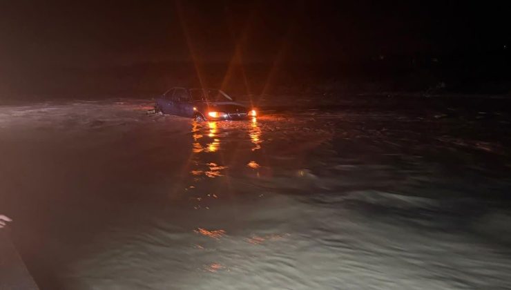 Lefkoşa hastane çemberi su altında kaldı, Serhatköy deresi taştı