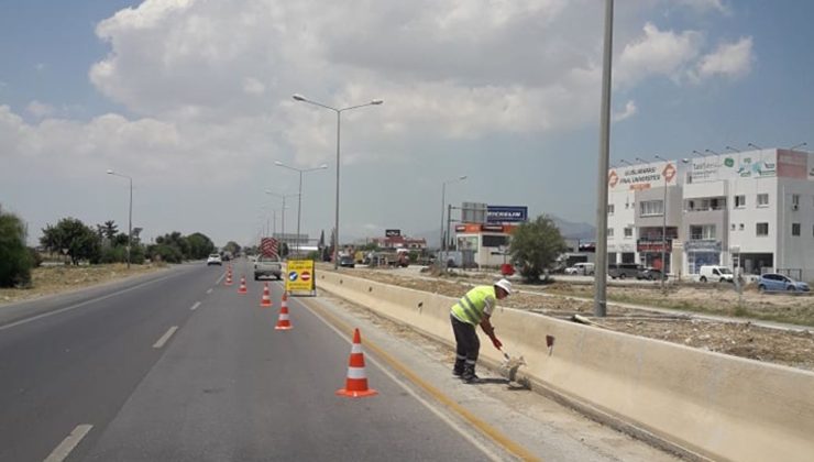 Düzova Kavşağı ile Yonca Kavşağı arasındaki refüj çevresi temizlenecek
