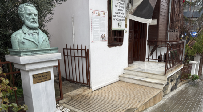 “Vatan şairi” Namık Kemal vefatının 137. yılında anılıyor