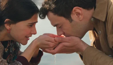 Sevdiğim Sensin’den yeni tanıtım. Dicle ve Erkan’ın İstanbul’a uzanan yolculuğu