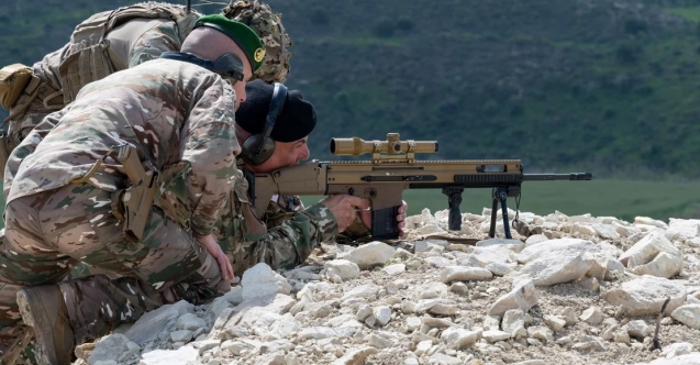 Fransa ve Güney Kıbrıs’tan ortak çıkarma tatbikatı