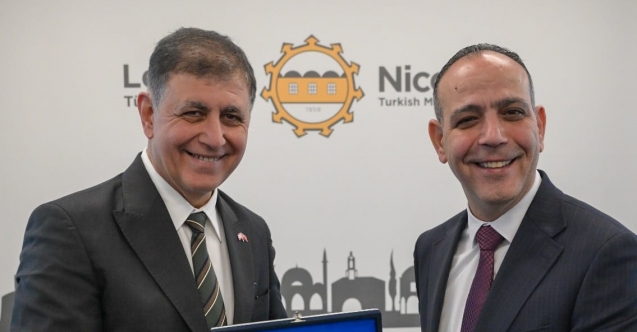 İzmir Büyükşehir Belediyesi Başkanı Cemil Tugay Lefkoşa’da