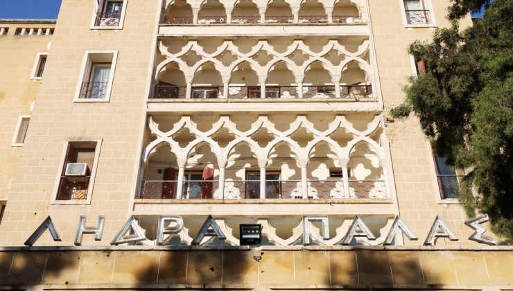 Kıbrıslı Türk ve Rum siyasi partiler, İngiliz üsleri ve güvenlik konularını görüştü