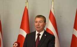 Üstel: “Adamızın üzerinde füzeler dolaşıyor”