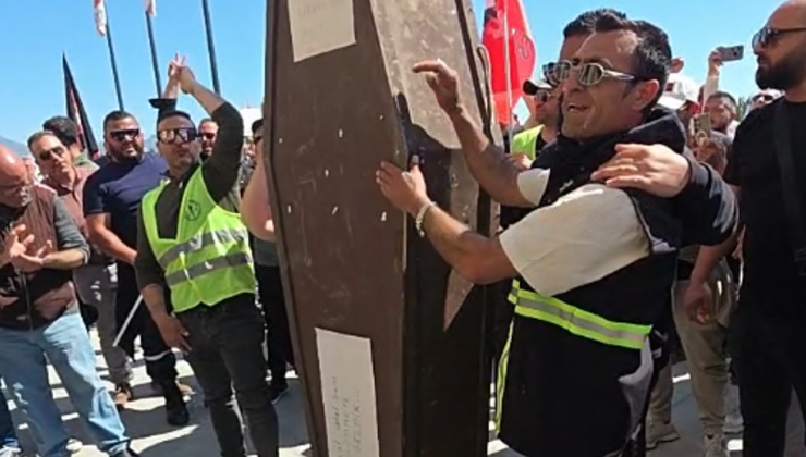 Mecliste tabutlu eylem