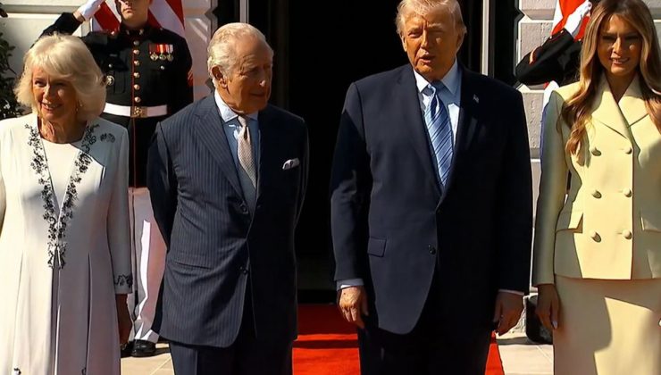 ABD Başkanı Trump, Beyaz Saray’da İngiltere Kralı 3. Charles’ı resmi törenle karşıladı