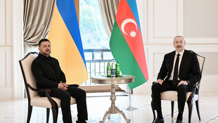 Aliyev ve Zelenskiy Azerbaycan’ın Gebele şehrinde görüştü